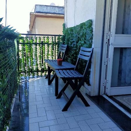 Casa Buono - Aeroporto Di Capodichino Lägenhet Neapel Exteriör bild